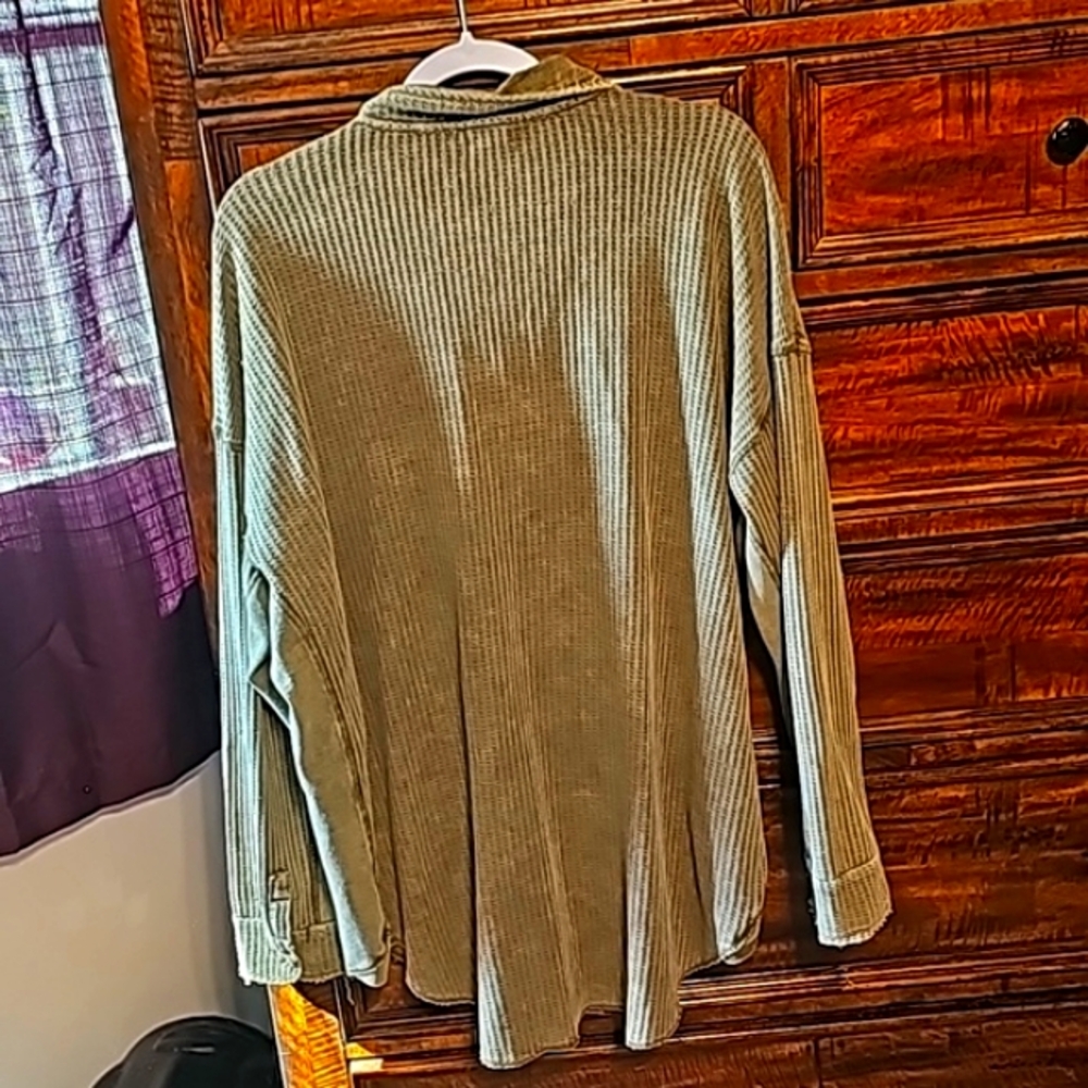 BKE WAFFLE KNIT like new green mineral wash shacket/shirt top. Sz xlg - Picture 9 of 9